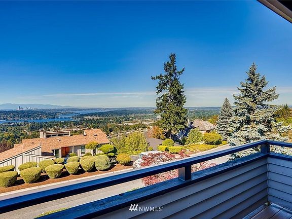 3rd image of 4620 Somerset Pl SE