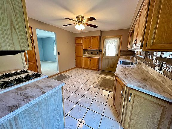 5th image of 2178 Canal Rd