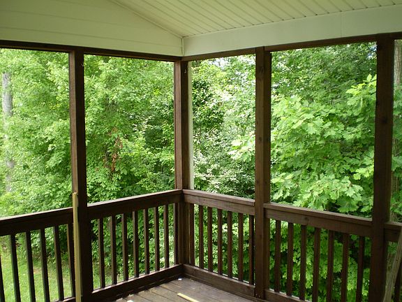 Screened-in Back Porch