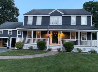 18 Carriage Hill Dr, Abington, MA 02351