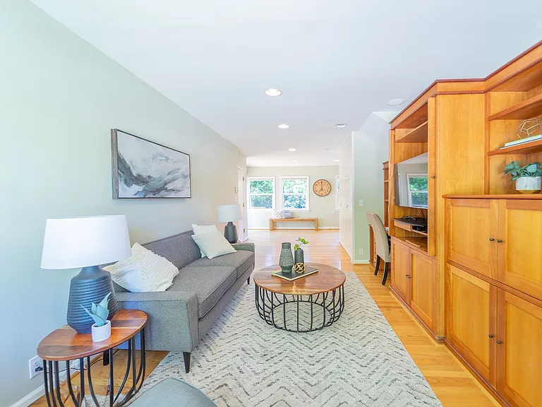 2840 SW Fern St — Photo 28