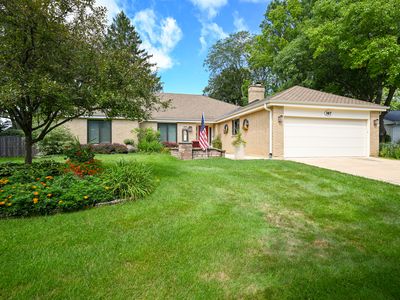 187 E Thompson Dr, Wheaton, IL, 60189
