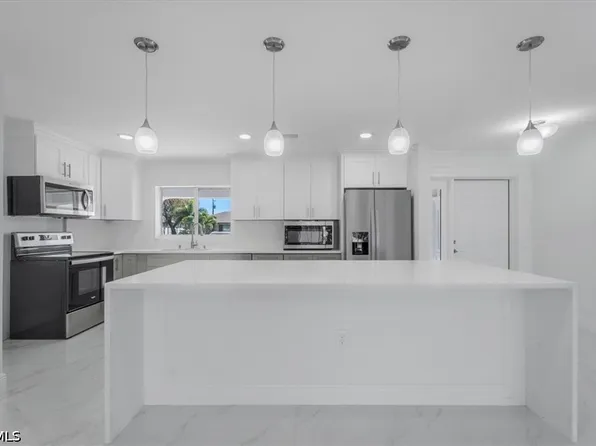 105 SE 45th Ter, Cape Coral, FL 33904