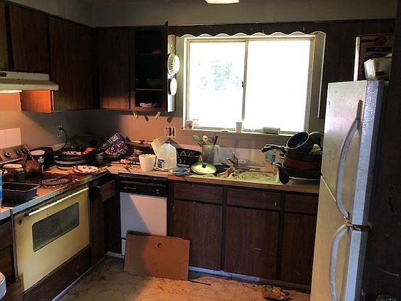 5th image of 72 N Borah St