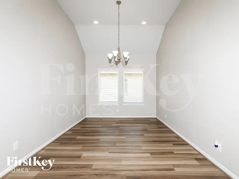 811 Steam Ridge Ln — Photo 5