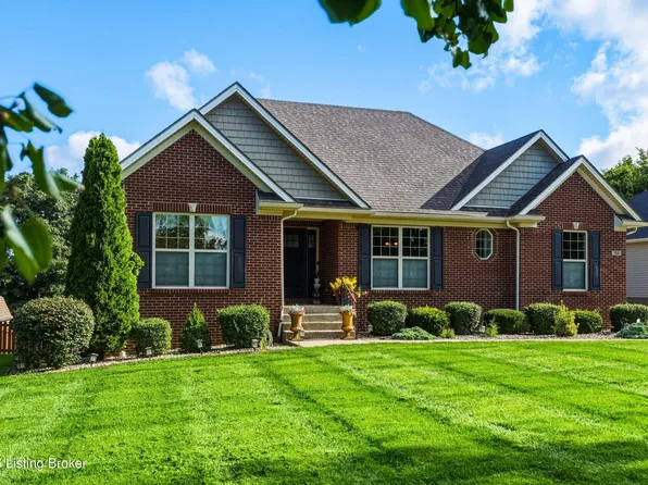 166 Grand Central Dr, Simpsonville, KY 40067