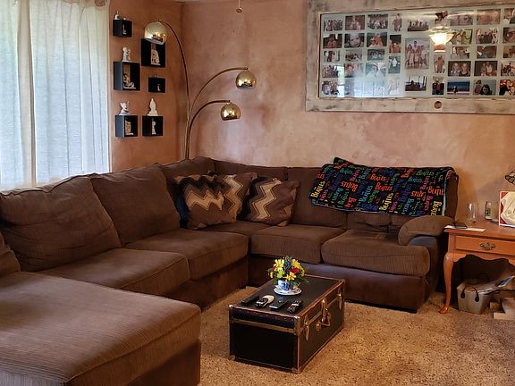 Upper living area