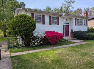 5004 Macon Rd, Rockville, MD 20852