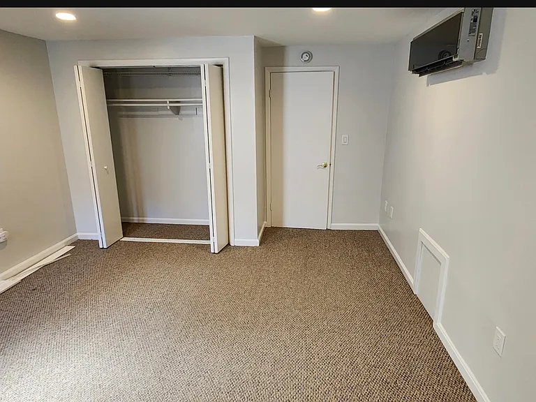 1758 Swann St NW #B — Photo 17