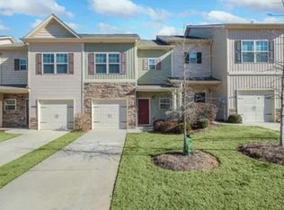 596 Oakside Pl, Acworth, GA 30102