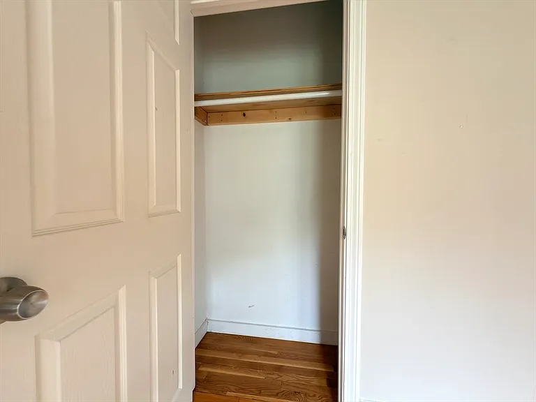 11 Clay St — Photo 16