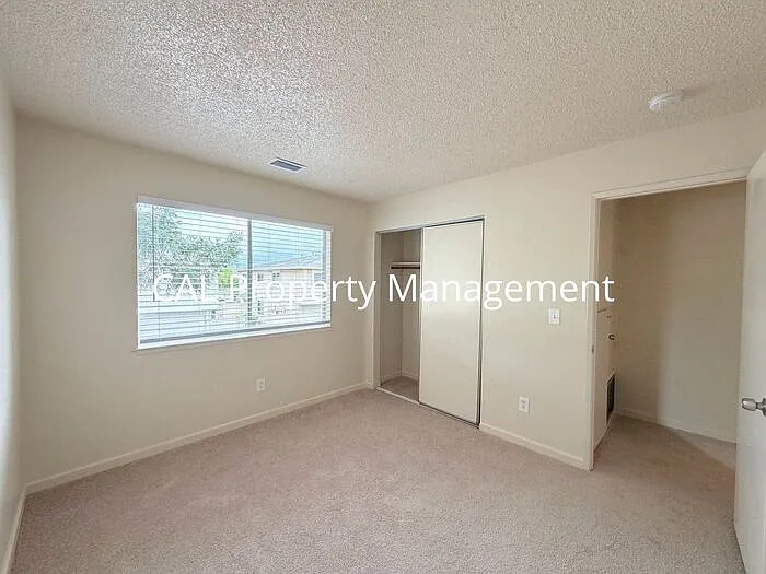 1823 Cherokee Dr — Photo 16