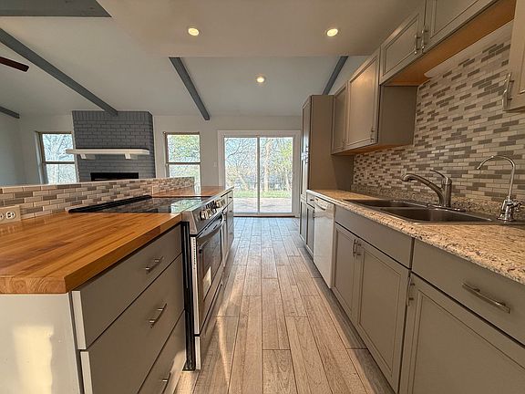 4th image of 12603 Topper Ln