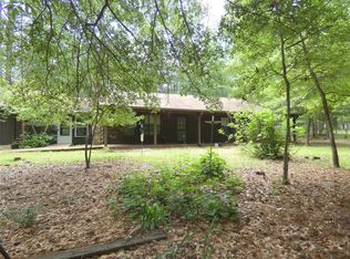 1638 Greenbriar Trl, Holly Lake Ranch, TX 75765