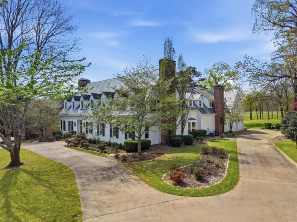 8 Valley Club Cir, Little Rock, AR 72212