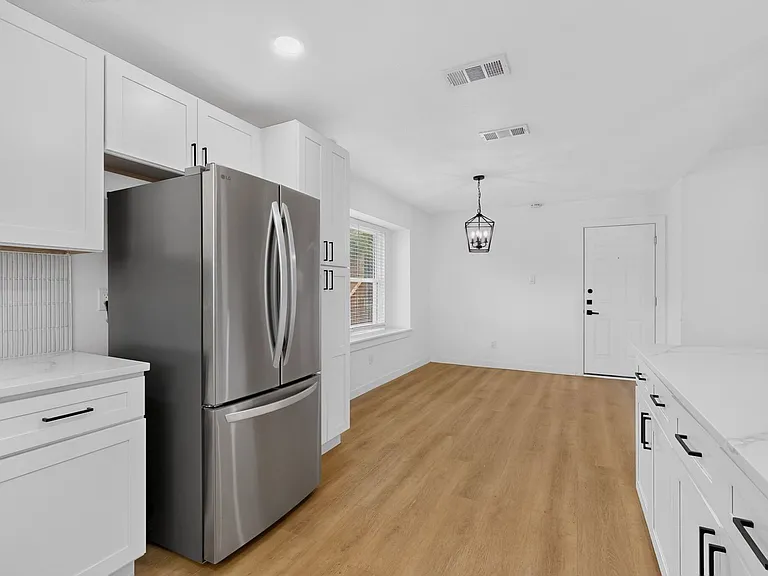 1313 Homestead St — Photo 36