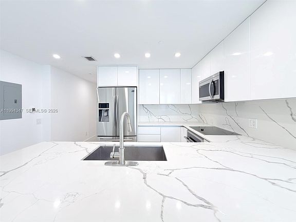 2nd image of 1300 Brickell Bay Dr APT 3100