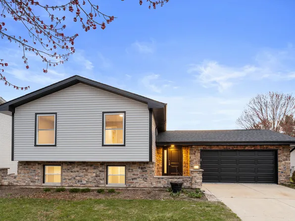 540 Shenandoah Trl, Elgin, IL 60123