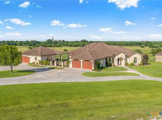 448 Champlain St, Victoria, TX 77905