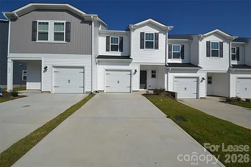 3640 Backwater St Photo 1