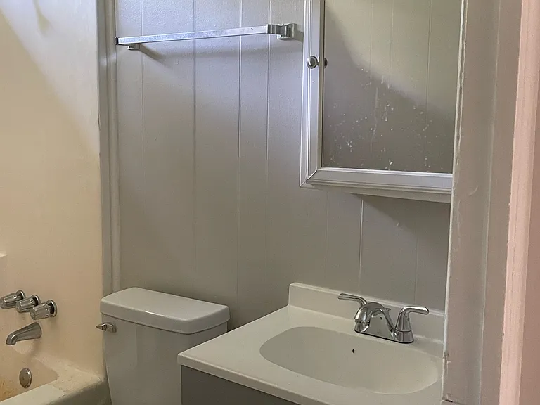 116 Abbeville Ave NW — Photo 14