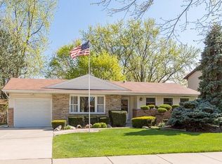 505 Oakton St, Elk Grove Village, IL 60007