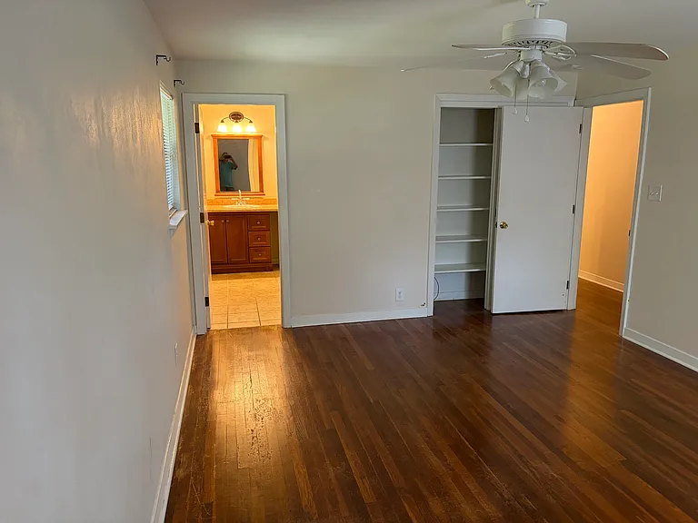 3715 Dunwoody Dr — Photo 12