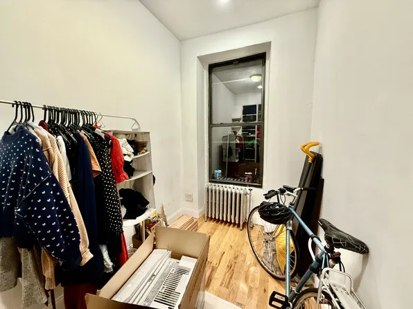 483 7th Avenue image 6 of 7