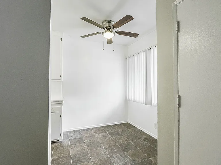 652 Veteran Ave — Photo 98