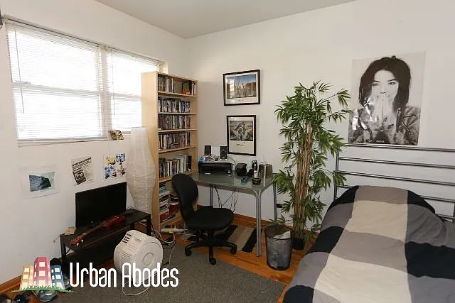 1033 N Mozart St #1 — Photo 12