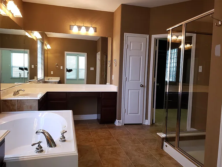 3607 Cat Springs Ln — Photo 18