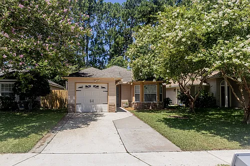 1714 Ashmore Green Dr Photo 1