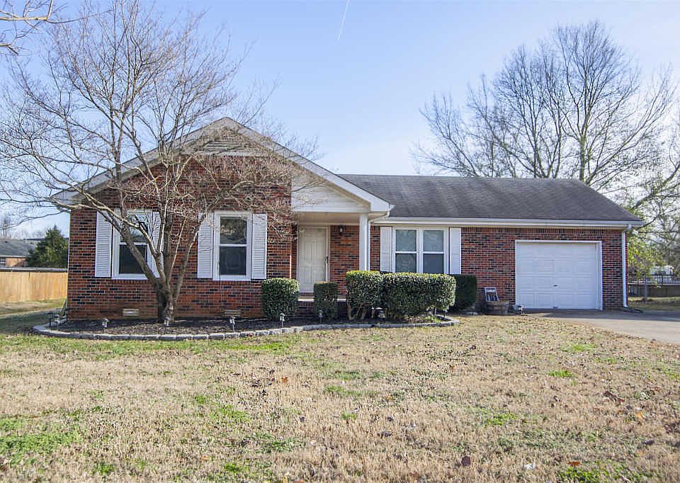 1st image of 134 Bordeaux Ct
