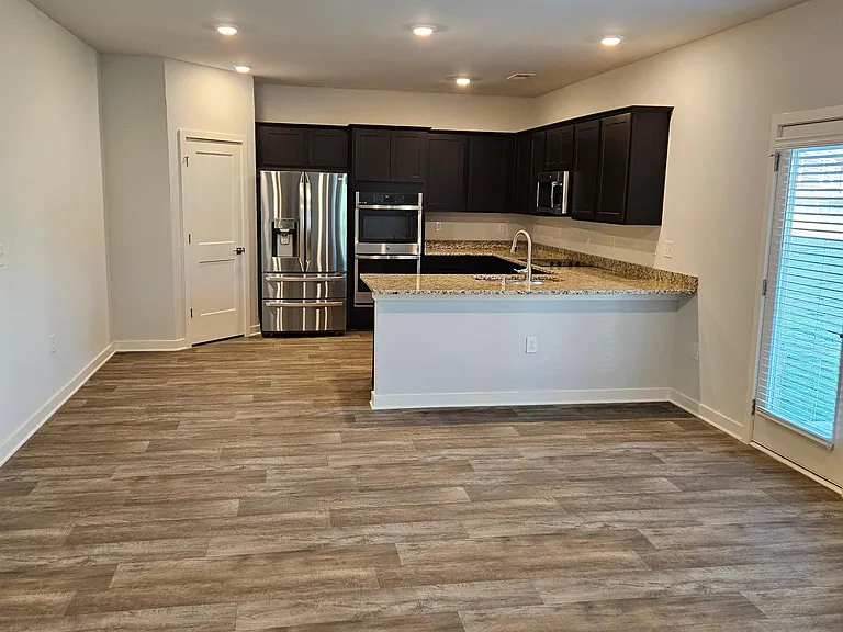 1205 Hibiscus Way — Photo 12