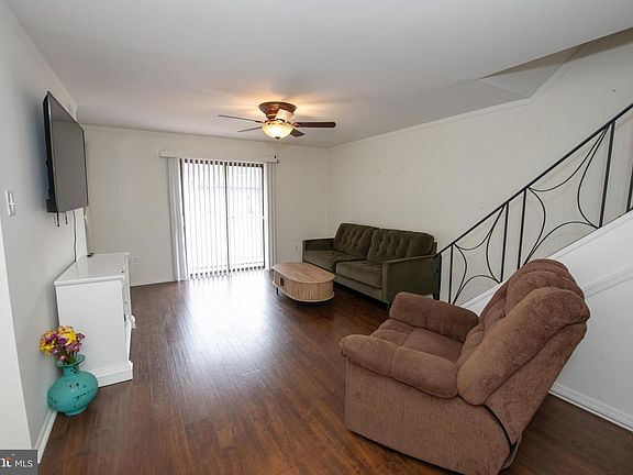 4th image of 11885 Academy Rd #I2