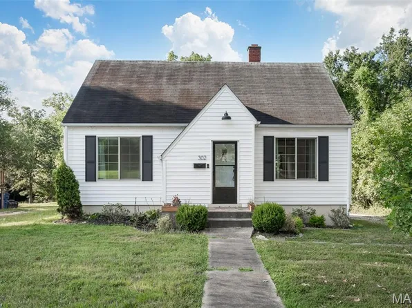 302 Oaklawn Ave, Warrenton, MO 63383