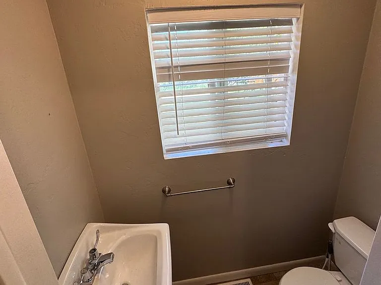 Private Bedroom Available in Rexburg, ID! — Photo 10