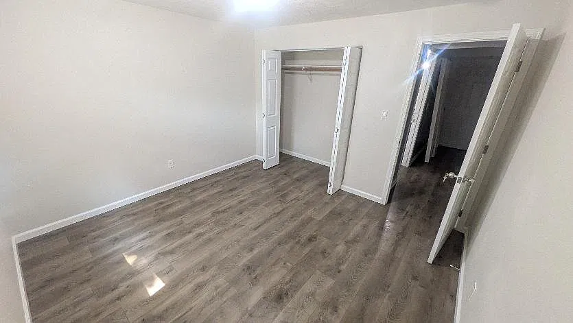 South Bedroom — Photo 3