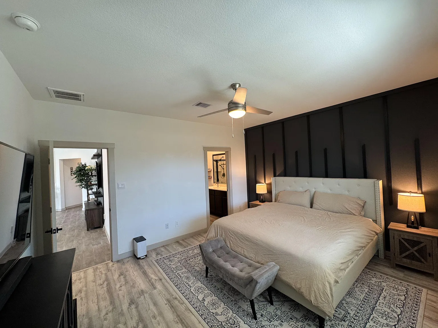 3 bed, 2.0 bath, 1600 sqft, $1,209 — Photo 4