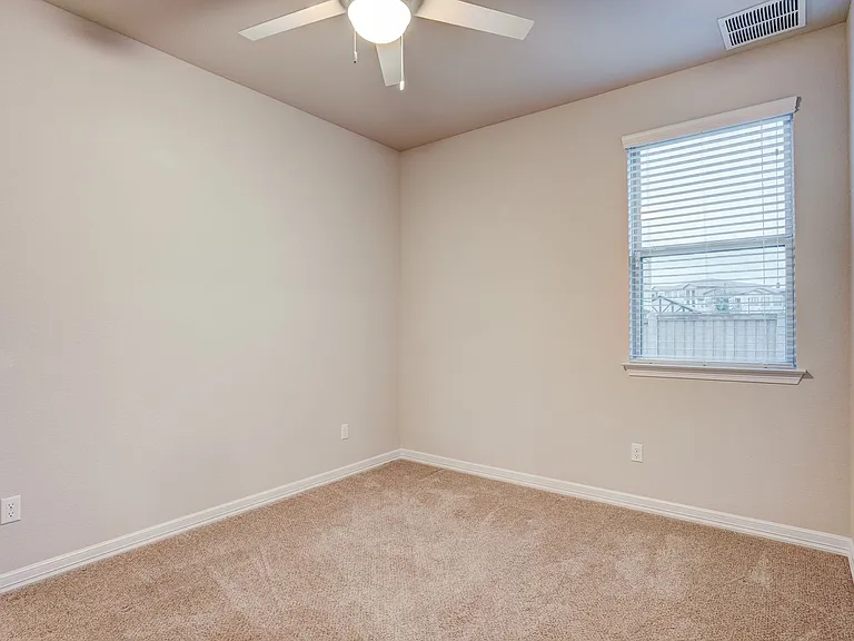 2212 Dillon Pond Ln #A — Photo 11