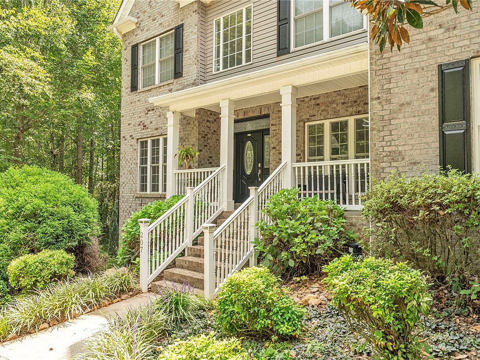 1st image of 207 Devonhurst Dr