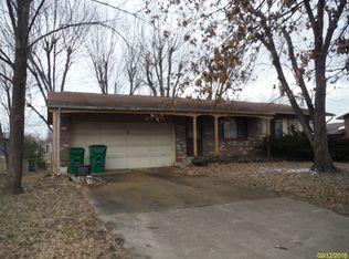 1403 Birch St, Pacific, MO 63069