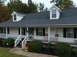 105 Pleasant View Dr, Pickens, SC 29671