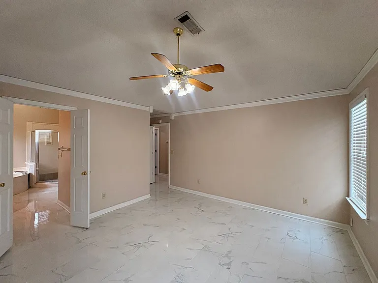 390 N Ericson Rd — Photo 11