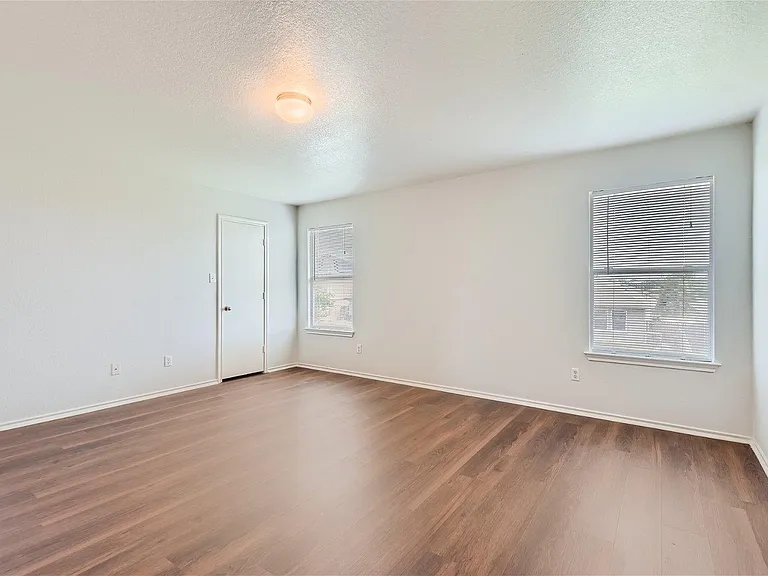 18408 Cloudmore Ln — Photo 7