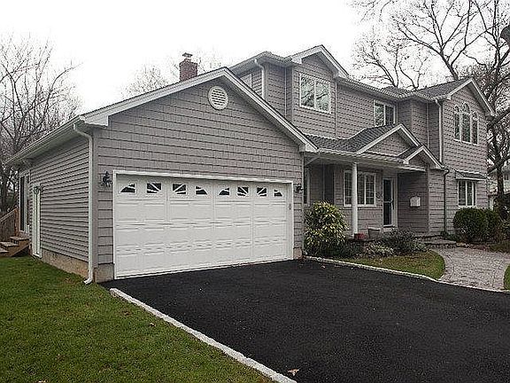 3rd image of 434 Spruce Ln