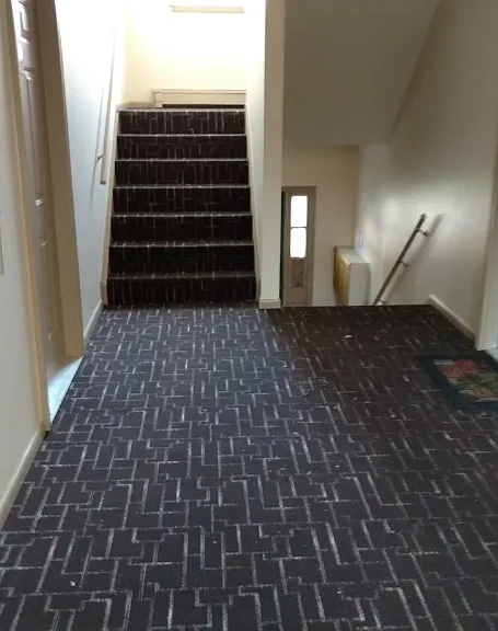 Hillsdale Apartments — Photo 3