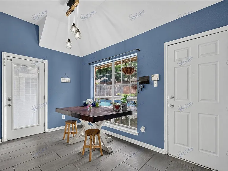 2061 Le Mans Dr — Photo 13
