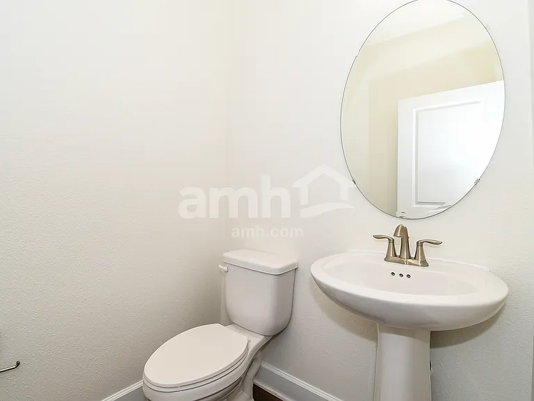 8559 Highfield Ave — Photo 12