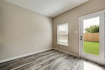 290 Moonstone Way — Photo 12